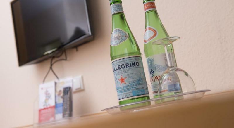 Отель Tryp By Wyndham Bremen Airport Экстерьер фото